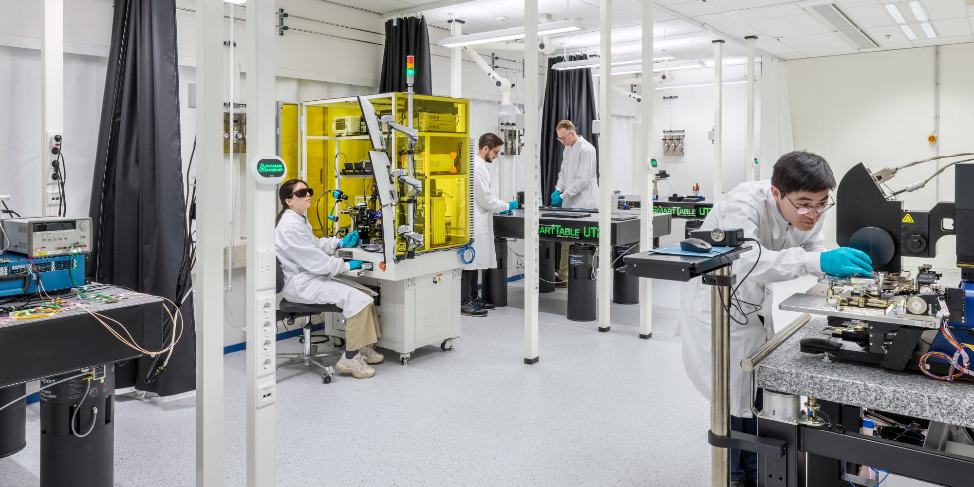Photonics lab