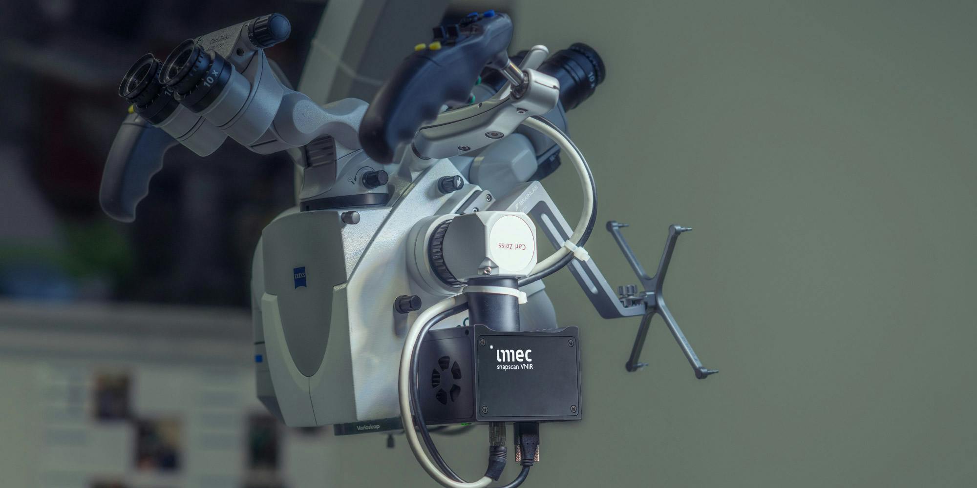 Imec's snapscan VNIR 150 camera mounted on a surgical microscope