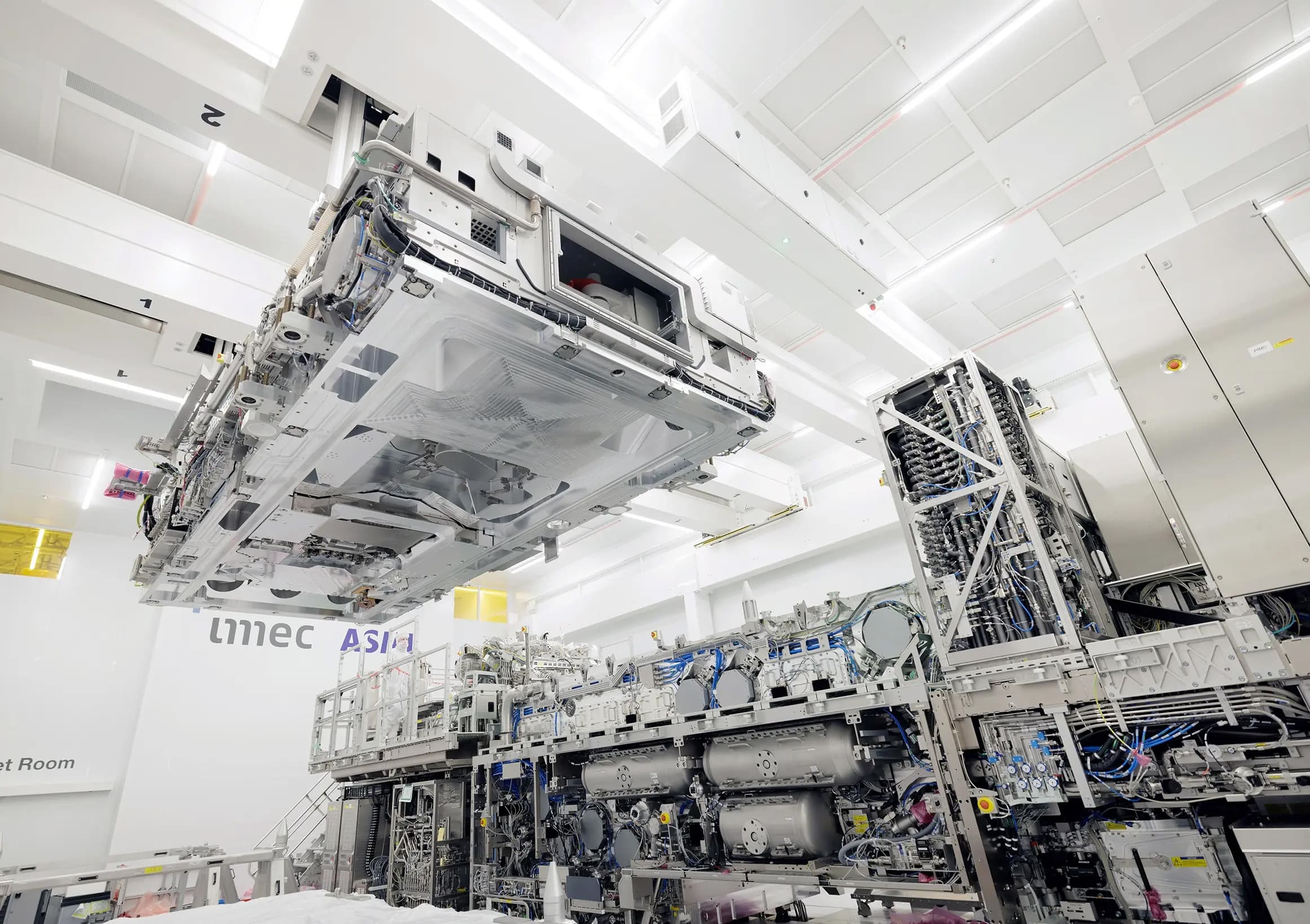 ASML HighNA cleanroom Veldhoven
