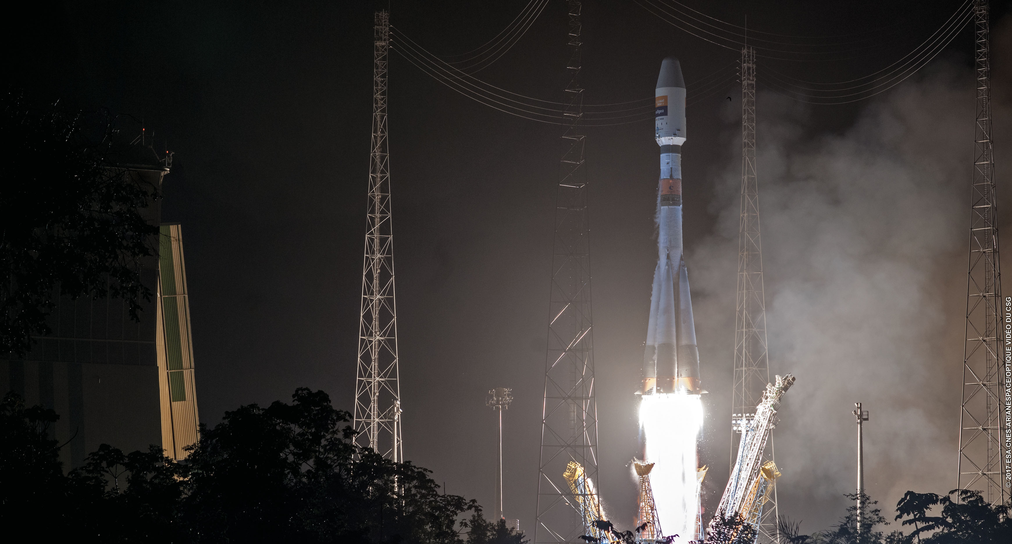 Launch of Hispasat 36W-1 (image: ESA/CNES/ARIANESPACE)